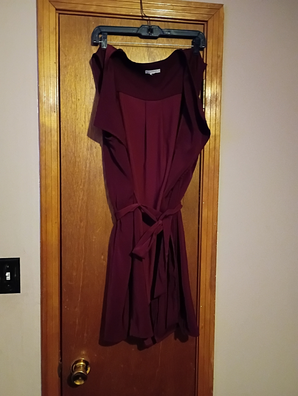 Oxo Sleeveless Tie-Waist  Jacket in Plum